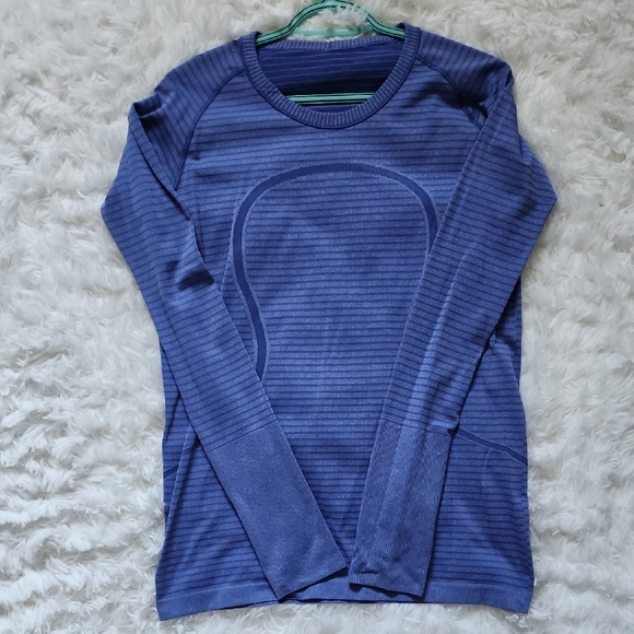 lululemon athletica Tops - Lululemon Athletica Blue Striped Long Sleeve